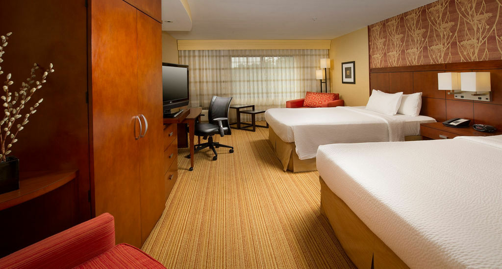 Courtyard By Marriott Waldorf Hotel Buitenkant foto